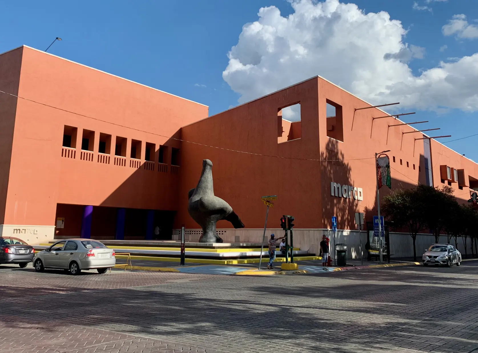<p>Museum of Contemporary Art of Monterrey (MARCO) 一个博物馆,不进去了 →_→ 门口有个大鸽子</p>